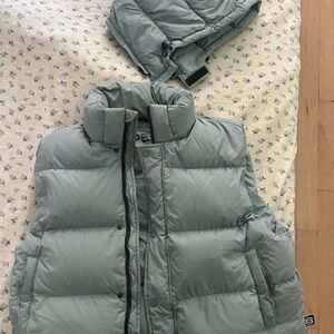 Aritzia Blue Puffer Vest (shorty)